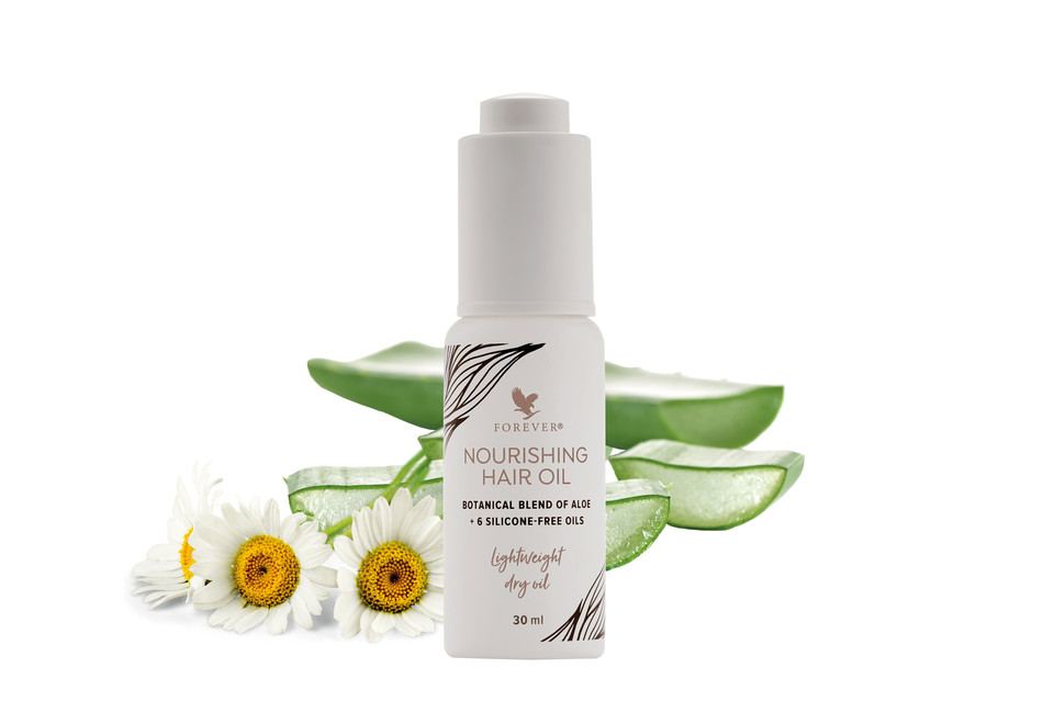 Nourishing-Hair-Oil_00642_ce_1400x933-2