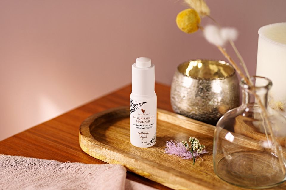 Nourishing-Hair-Oil_00642_e2_1400x933